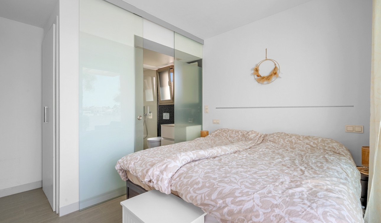Reventa - Villa independiente - Orihuela Costa - Villamartín