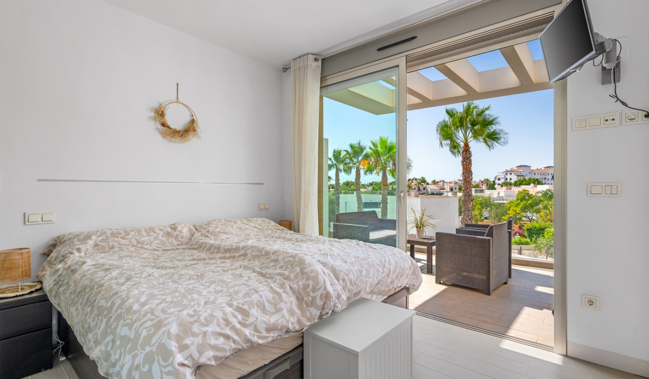 Reventa - Villa independiente - Orihuela Costa - Villamartín