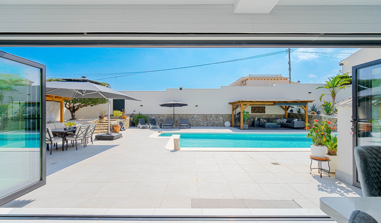 Reventa - Villa independiente - Orihuela Costa - Villamartin