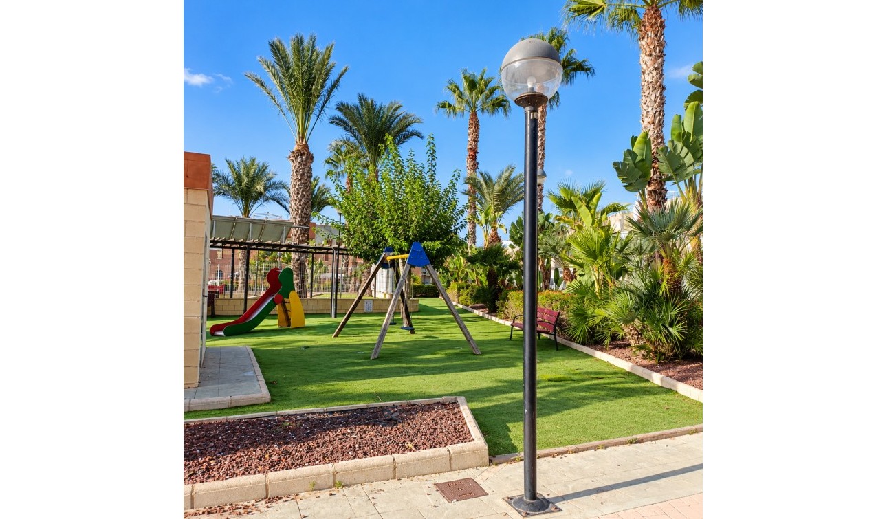Reventa - Villa independiente - Orihuela Costa - Villamartín