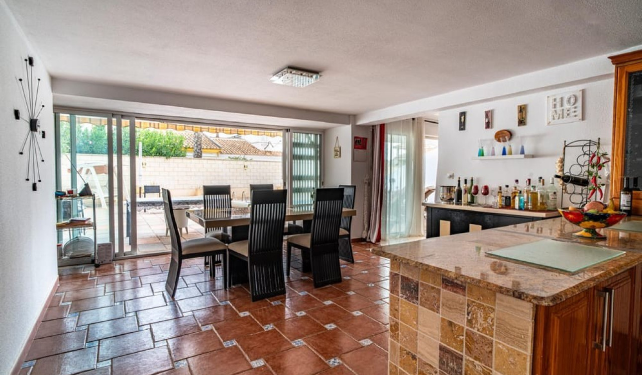 Reventa - Villa independiente - Orihuela Costa - Villamartín