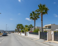 Reventa - Villa independiente - Orihuela - Entre Naranjos