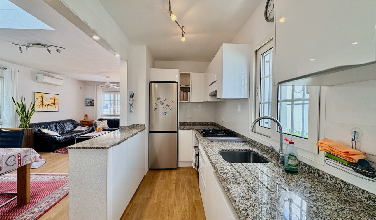 Reventa - Villa independiente - Orihuela - Villamartin