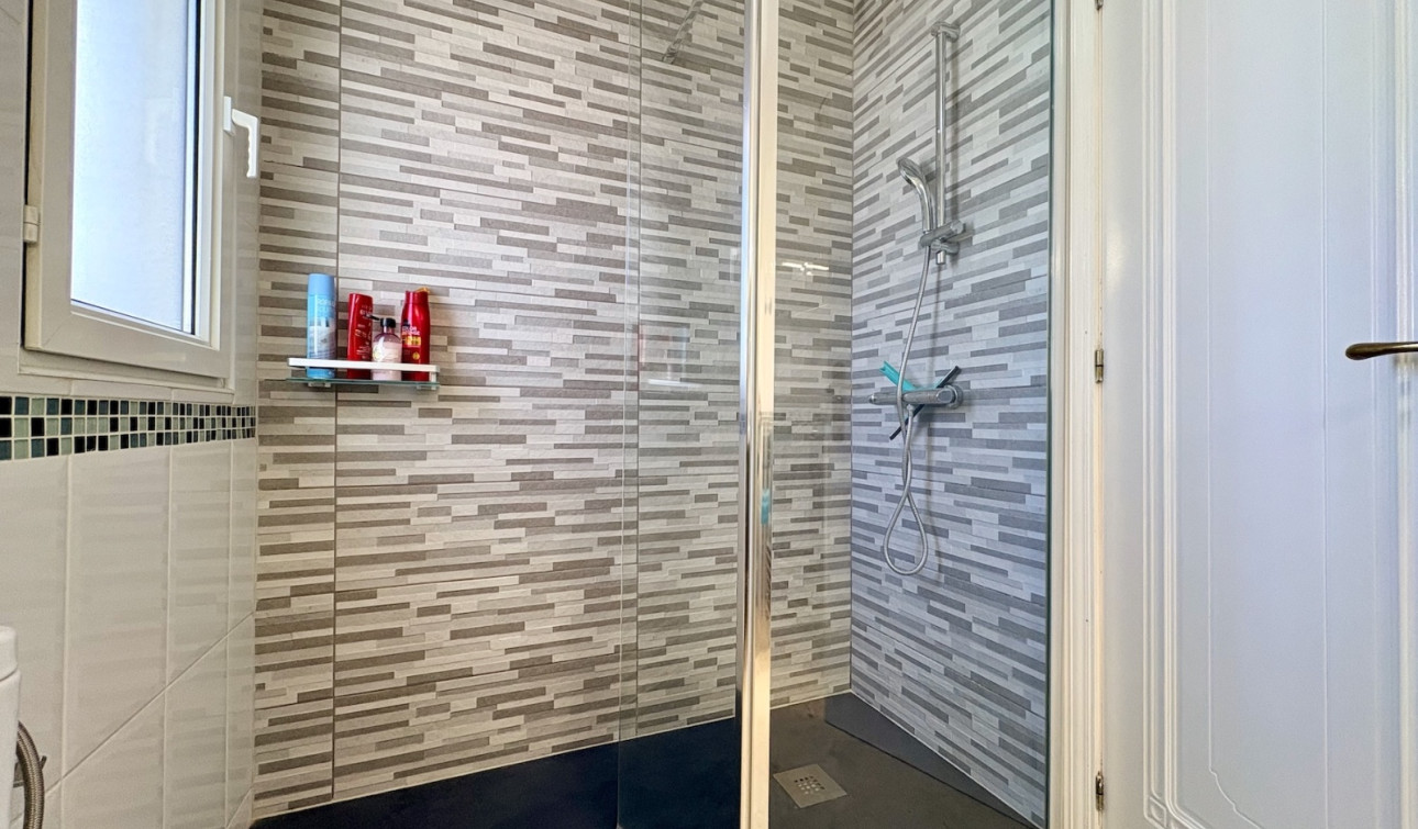 Reventa - Villa independiente - Orihuela - Villamartin