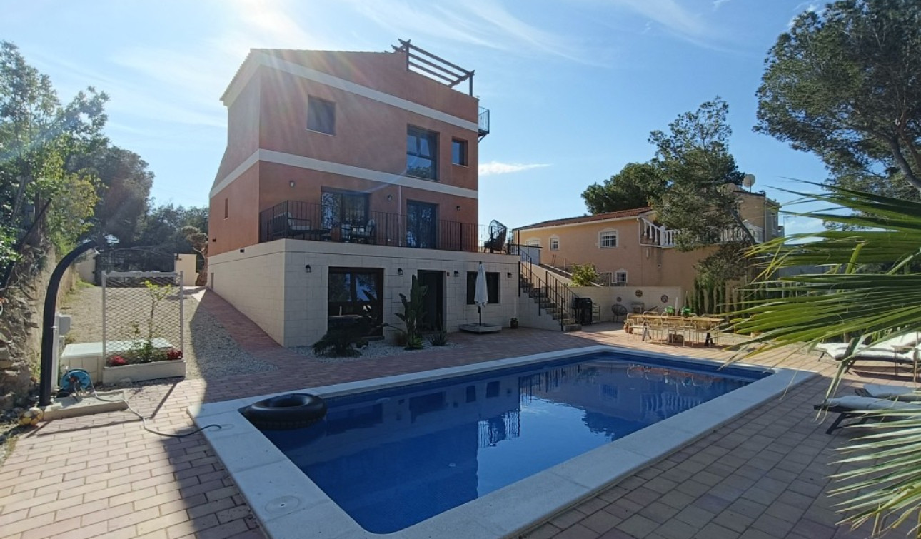 Reventa - Villa independiente - Pinar de Campoverde