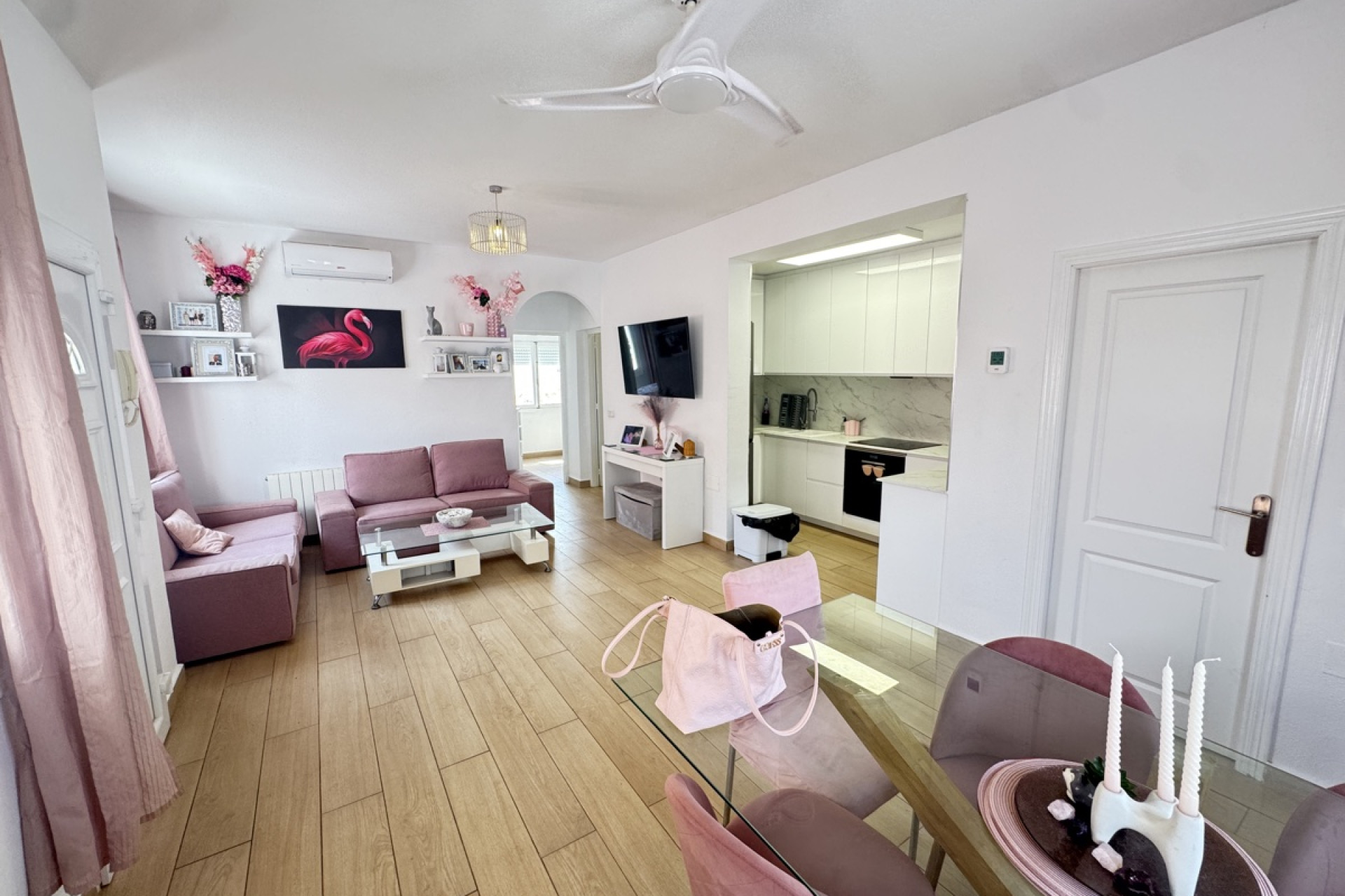 Reventa - Villa independiente - Playa Flamenca - La Florida