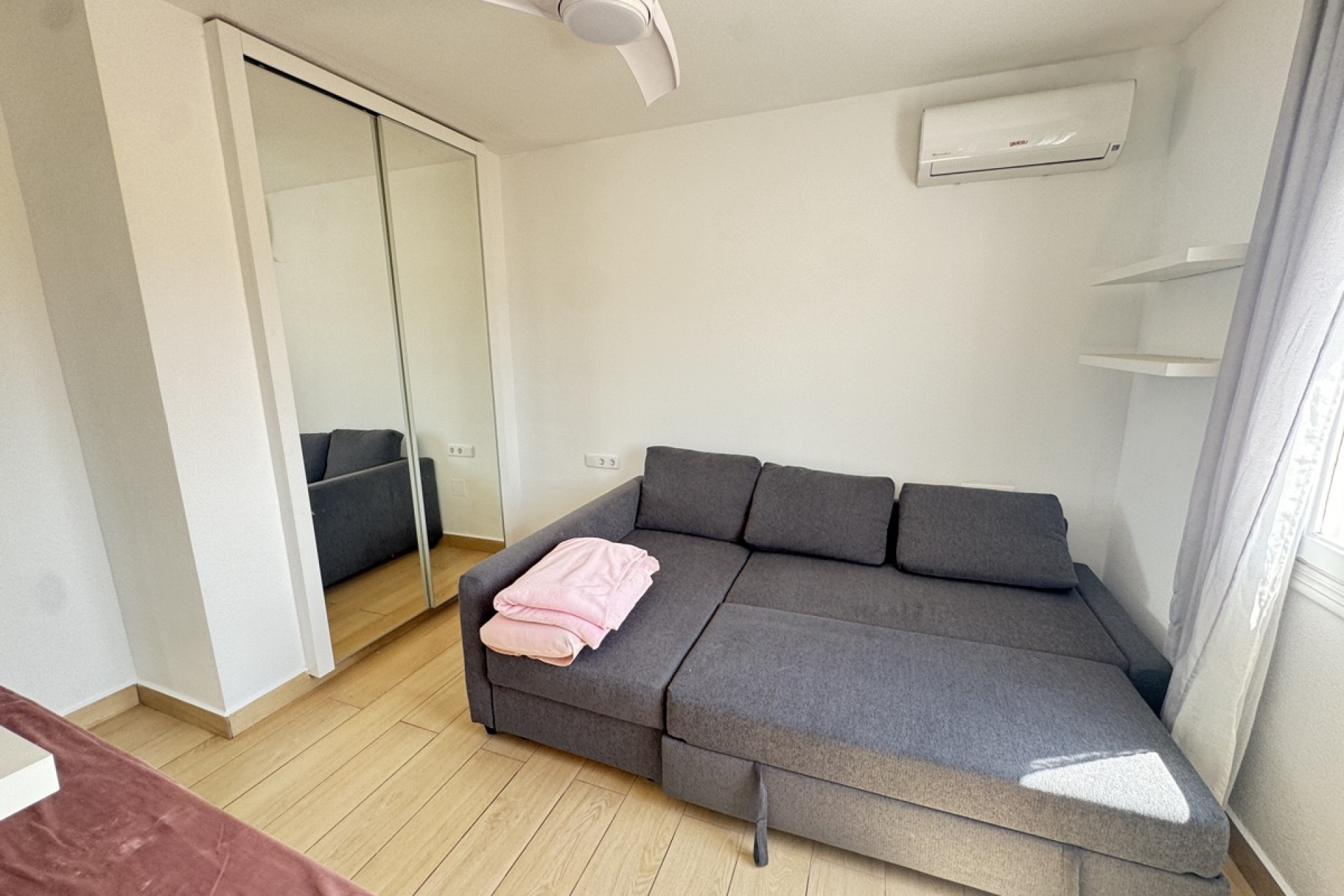 Reventa - Villa independiente - Playa Flamenca - La Florida