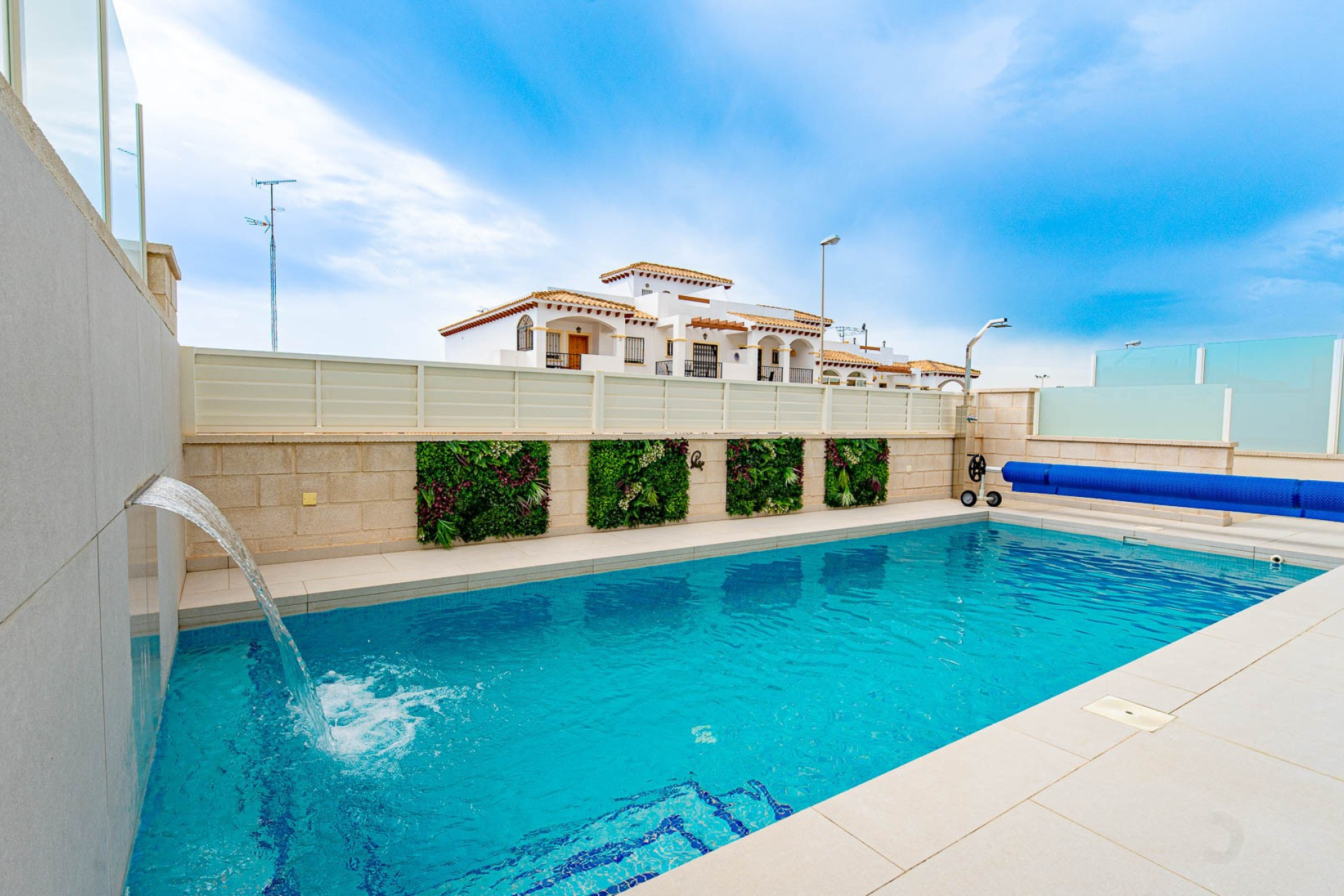 Reventa - Villa independiente - Punta Prima