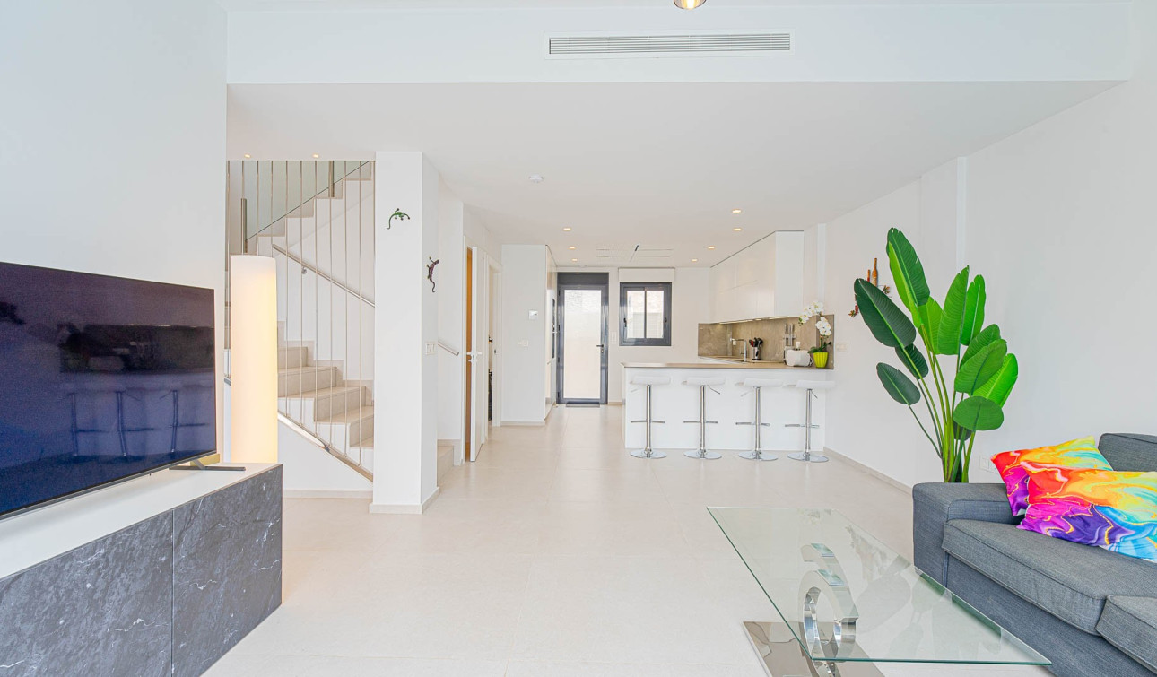 Reventa - Villa independiente - Punta Prima