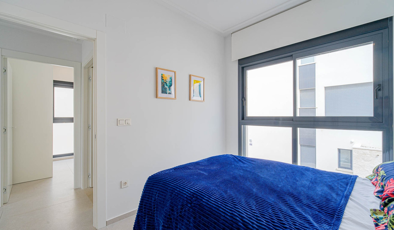 Reventa - Villa independiente - Punta Prima