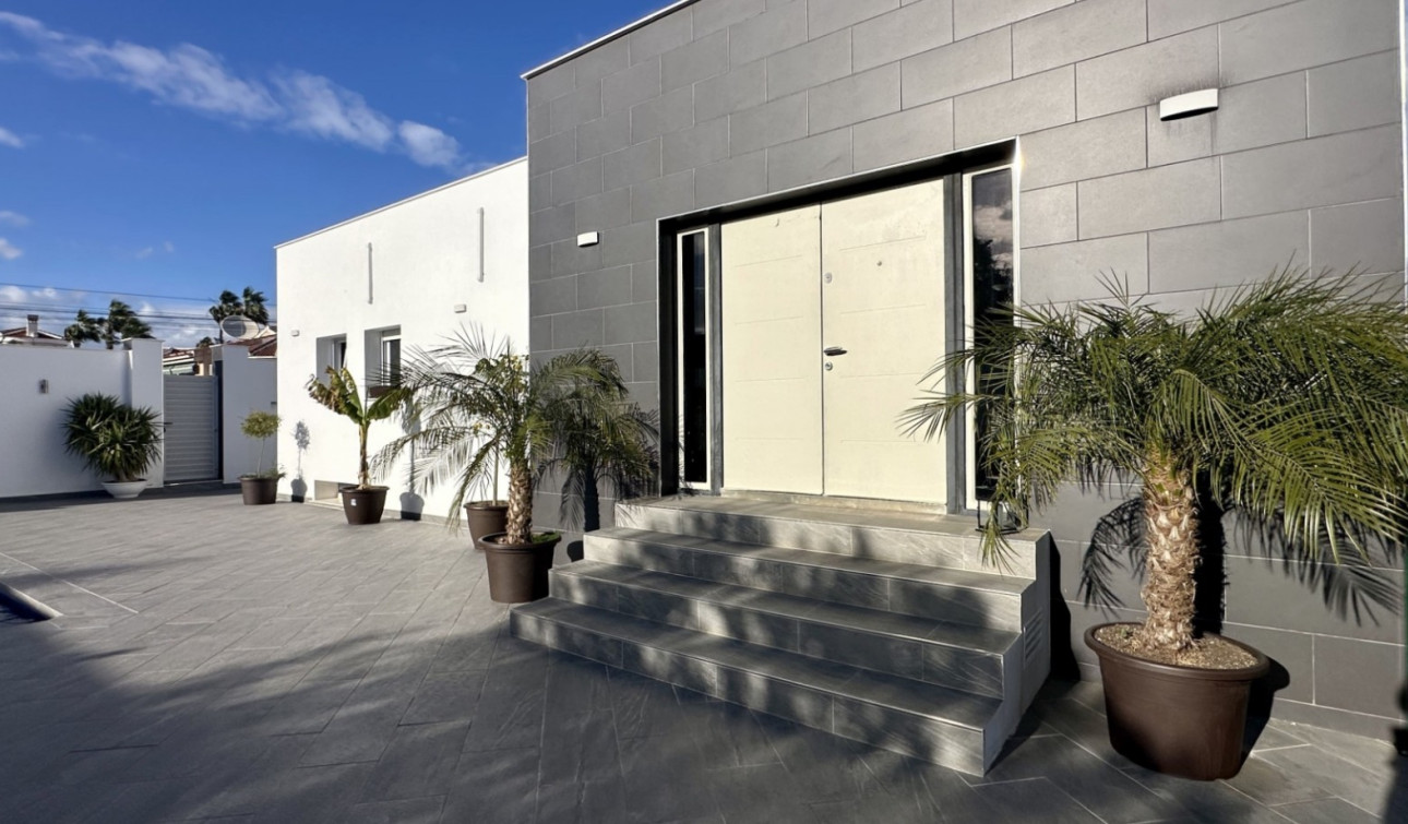 Reventa - Villa independiente - Rojales - Ciudad Quesada