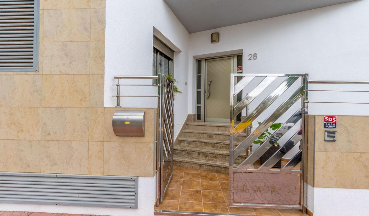 Reventa - Villa independiente - Rojales