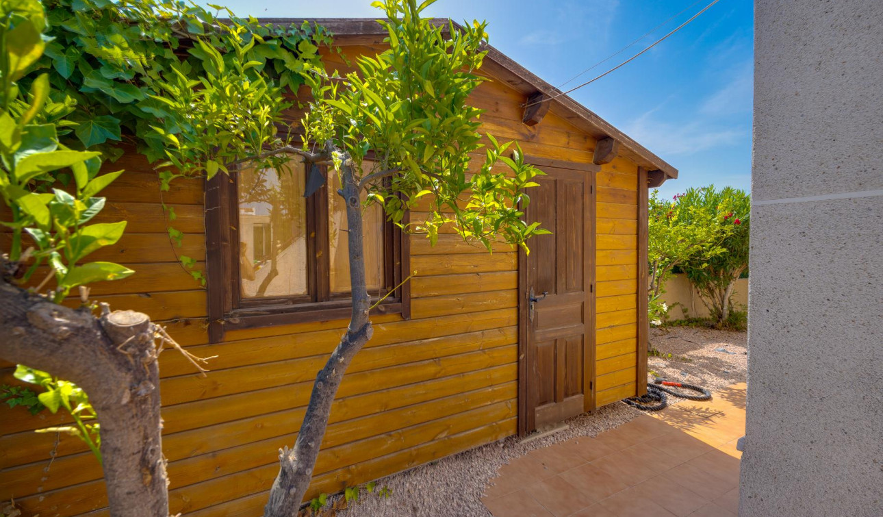 Reventa - Villa independiente - San Fulgencio - La Marina