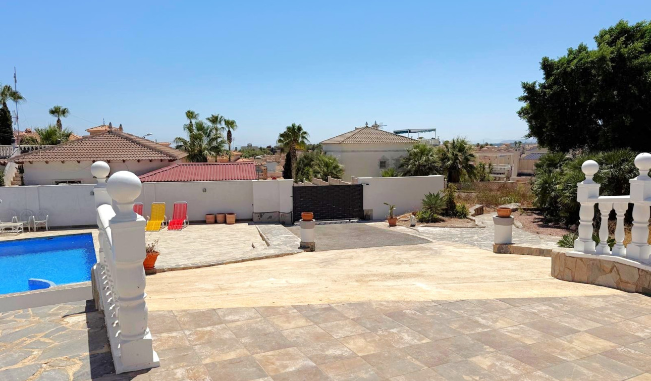 Reventa - Villa independiente - San Miguel de Salinas - Blue Lagoon