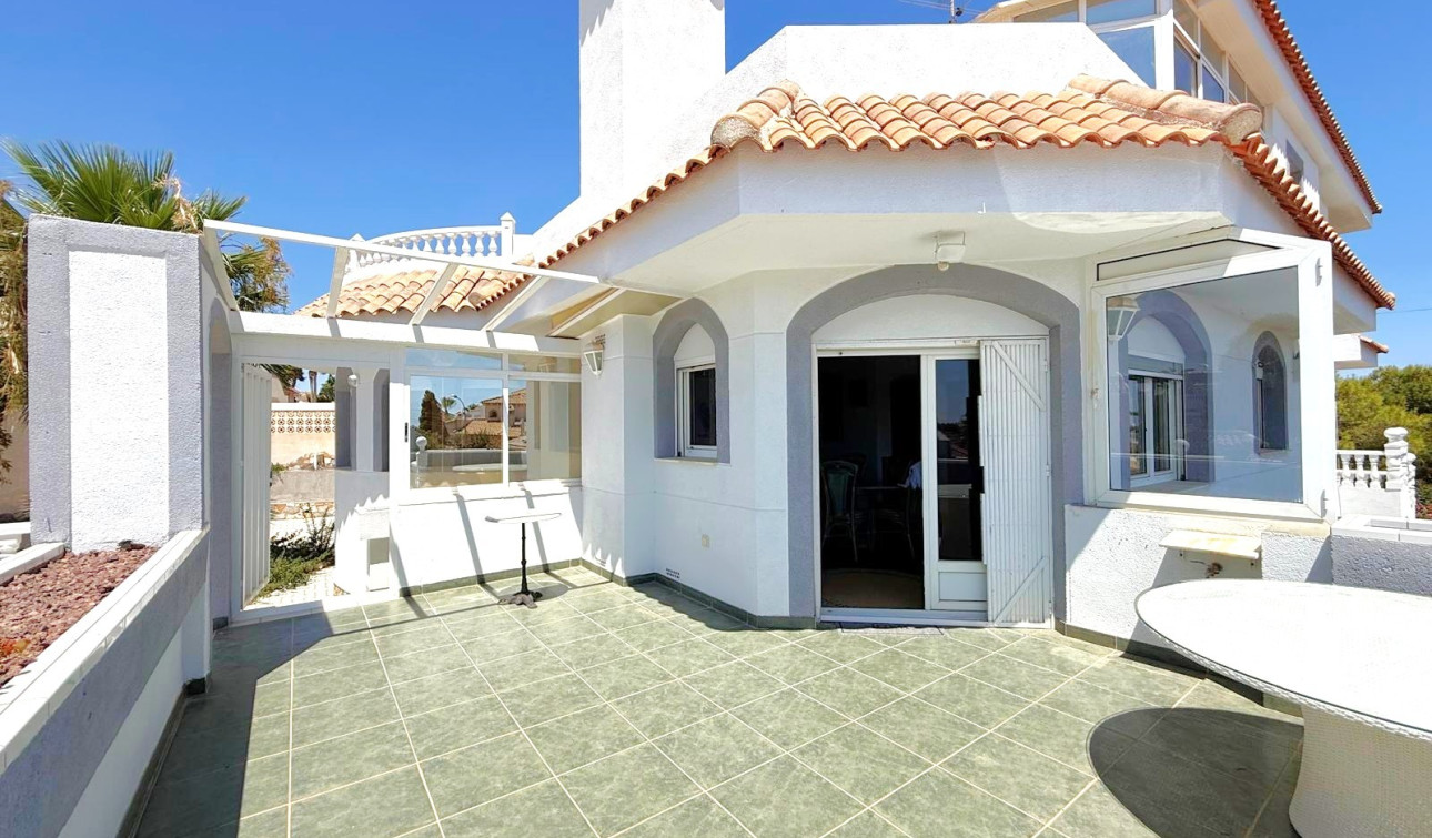 Reventa - Villa independiente - San Miguel de Salinas - Blue Lagoon