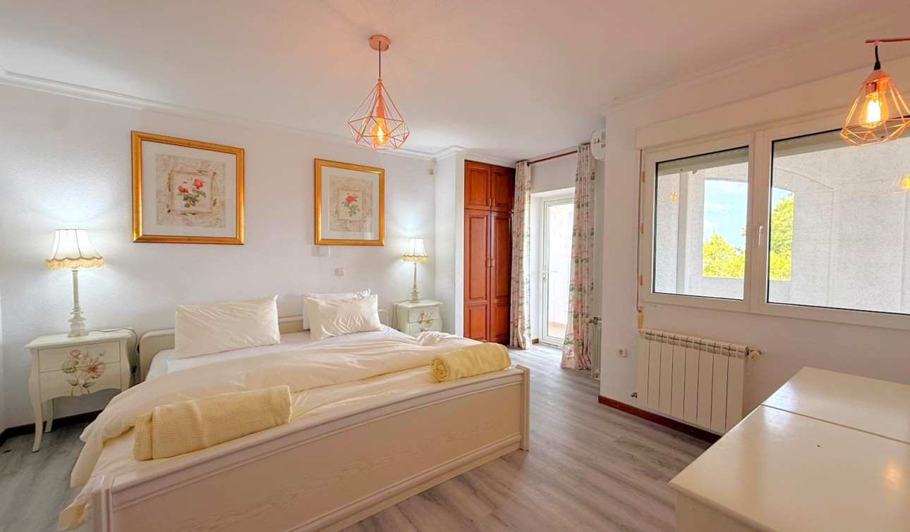 Reventa - Villa independiente - San Miguel de Salinas - Blue Lagoon