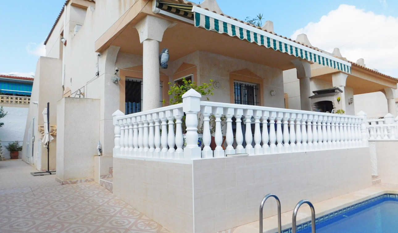 Reventa - Villa independiente - San Miguel de Salinas - Blue Lagoon