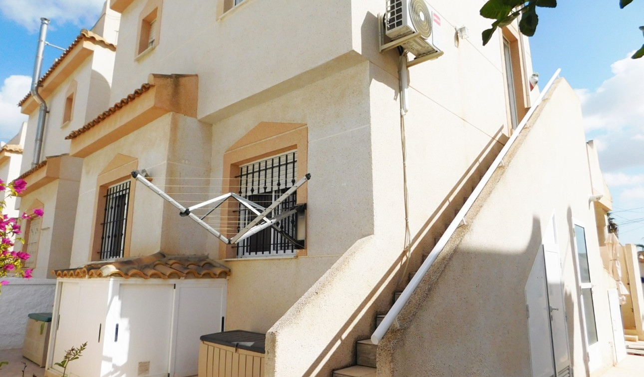 Reventa - Villa independiente - San Miguel de Salinas - Blue Lagoon