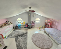 Reventa - Villa independiente - San Miguel de Salinas - Ciudad De Las Comunicaciones