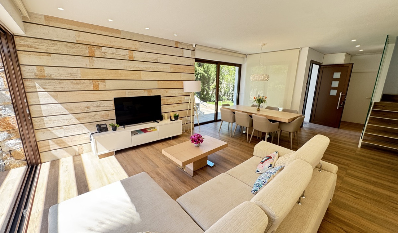 Reventa - Villa independiente - San Miguel de Salinas - Las Colinas Golf