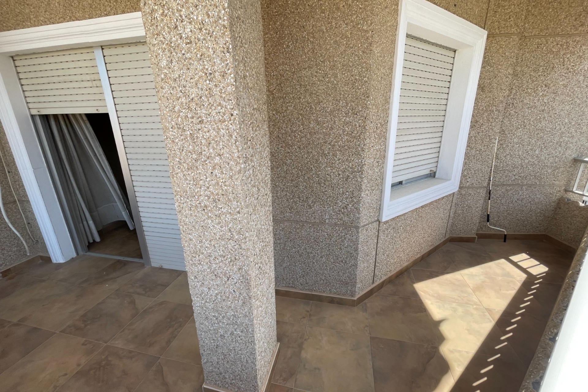 Reventa - Villa independiente - San Miguel de Salinas - Pueblo