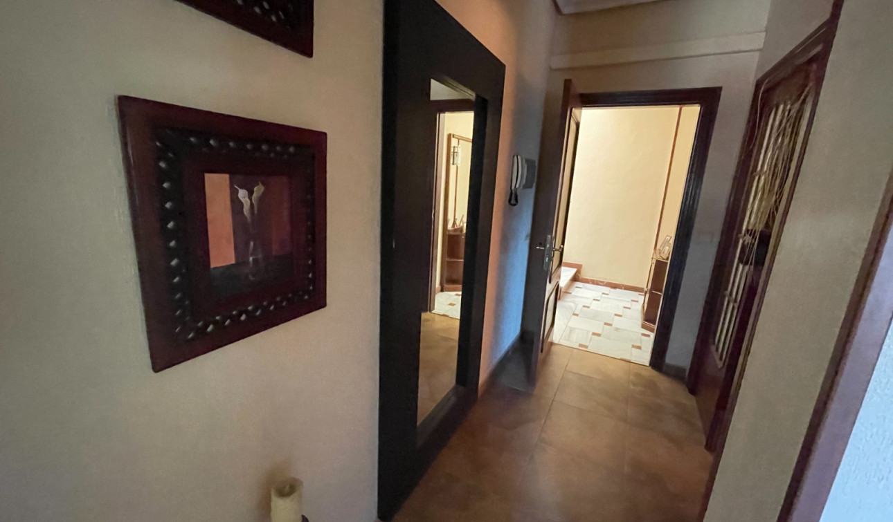 Reventa - Villa independiente - San Miguel de Salinas - Pueblo