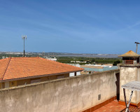 Reventa - Villa independiente - San Miguel de Salinas - Pueblo