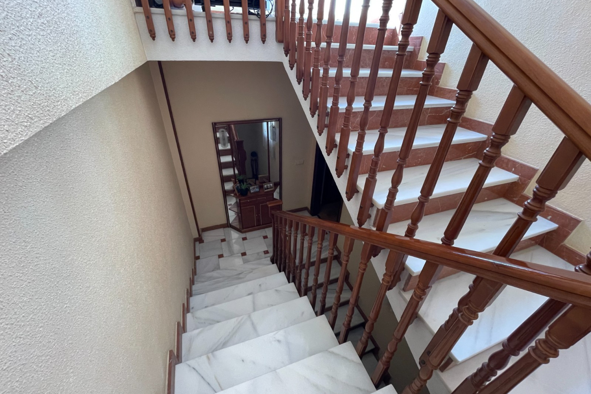 Reventa - Villa independiente - San Miguel de Salinas - Pueblo