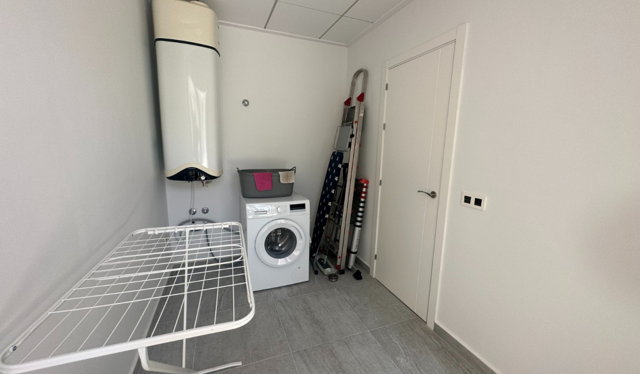 Reventa - Villa independiente - San Miguel de Salinas - San Miguel Salinas