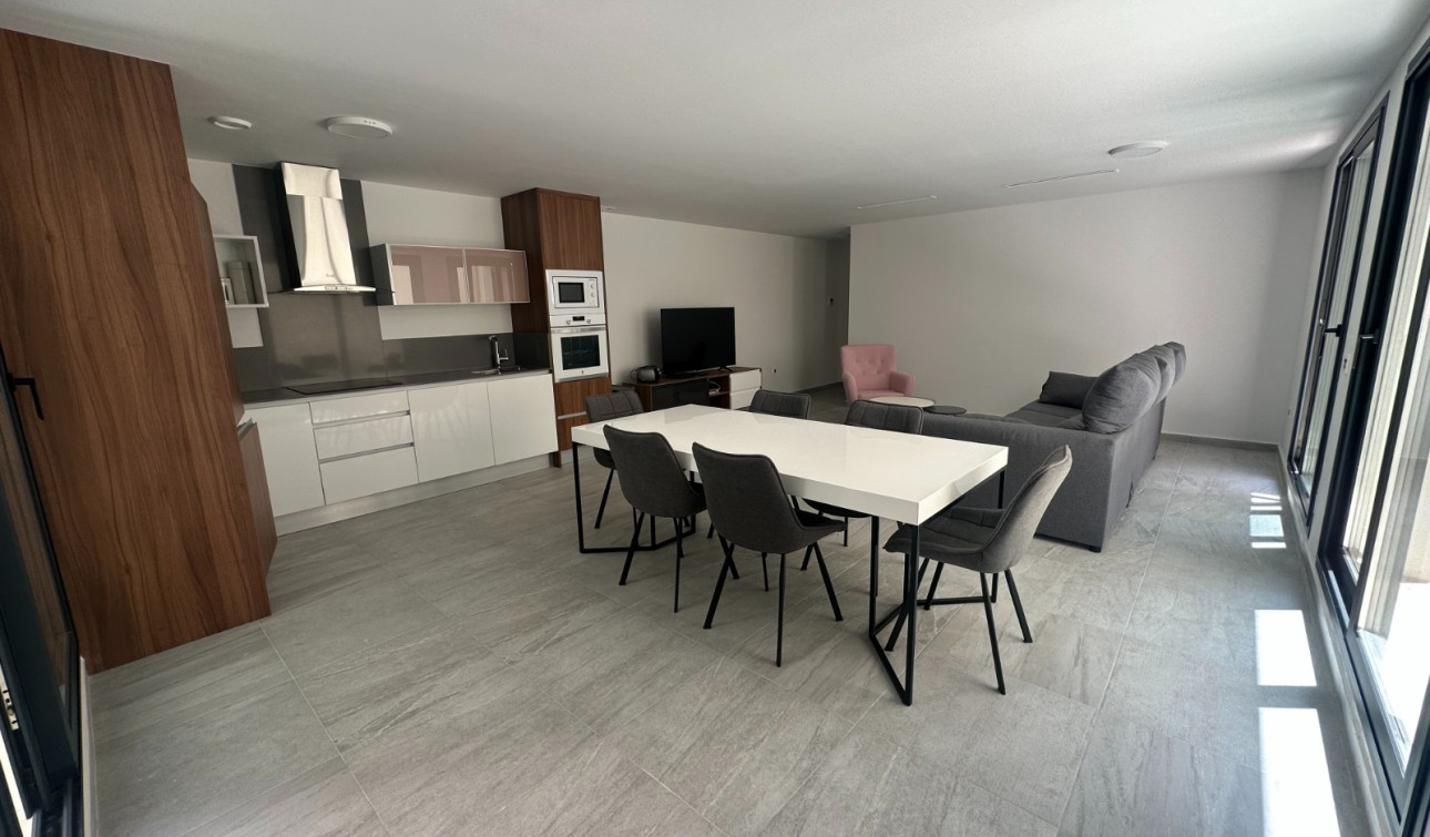 Reventa - Villa independiente - San Miguel de Salinas - San Miguel Salinas