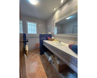 Reventa - Villa independiente - San Miguel de Salinas - Urbanizaciones