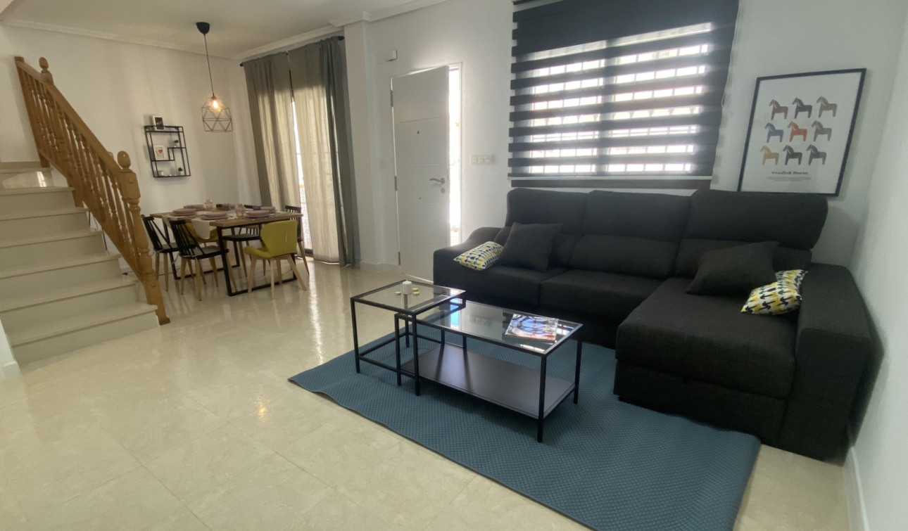 Reventa - Villa independiente - San Miguel de Salinas