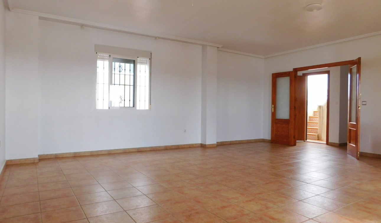 Reventa - Villa independiente - San Miguel de Salinas