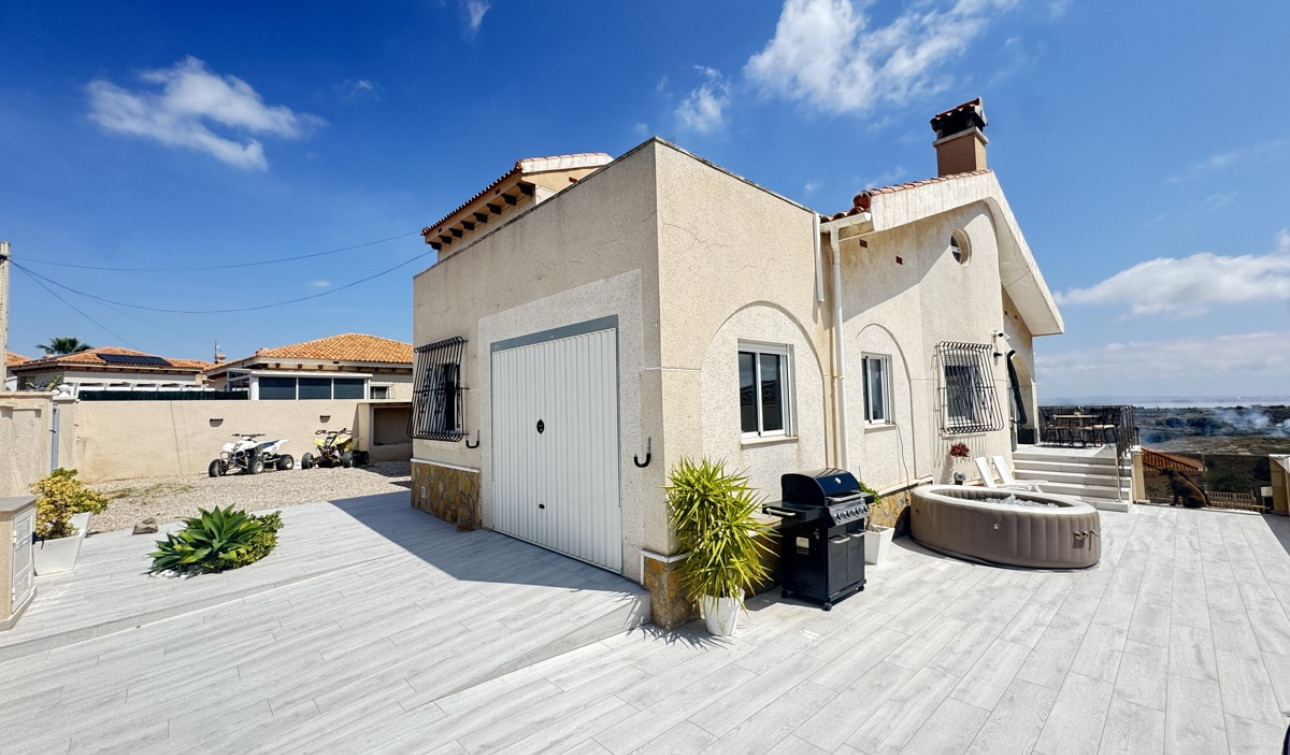 Reventa - Villa independiente - San Miguel de Salinas