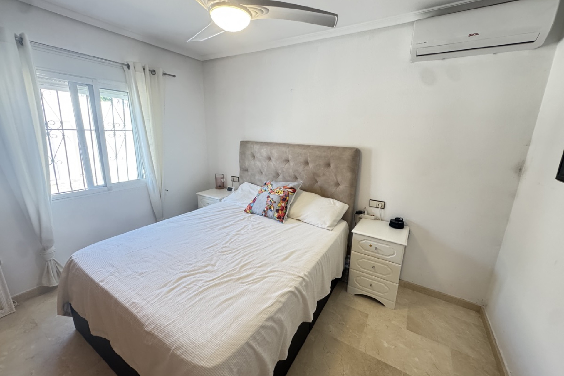 Reventa - Villa independiente - San Miguel de Salinas