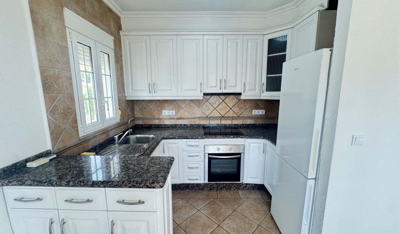 Reventa - Villa independiente - San Miguel de Salinas