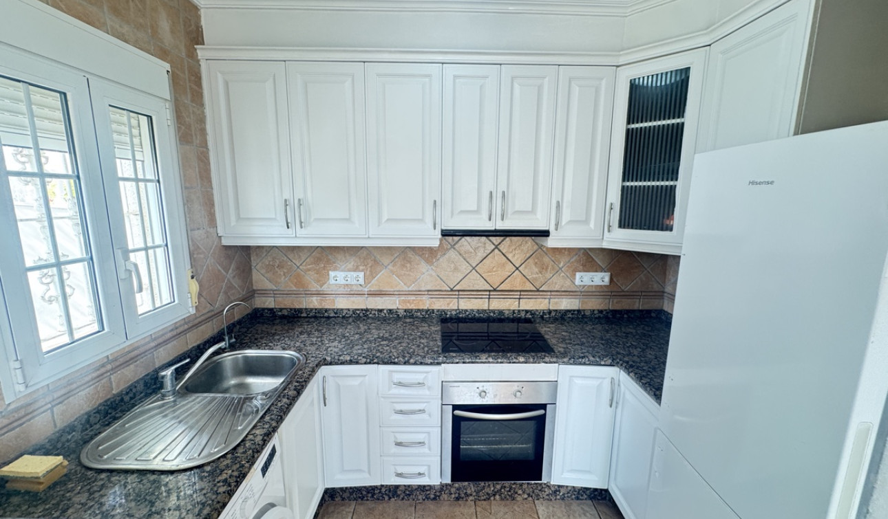 Reventa - Villa independiente - San Miguel de Salinas