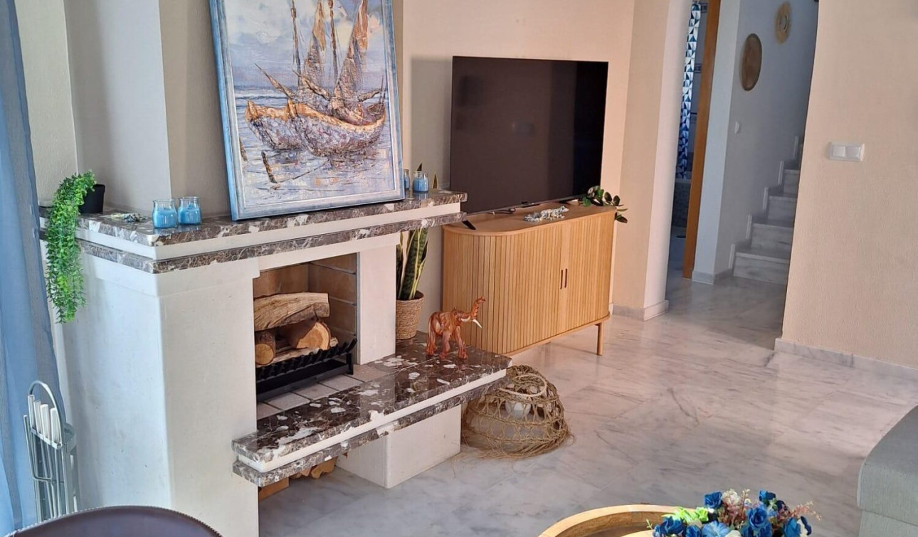 Reventa - Villa independiente - San Miguel de Salinas