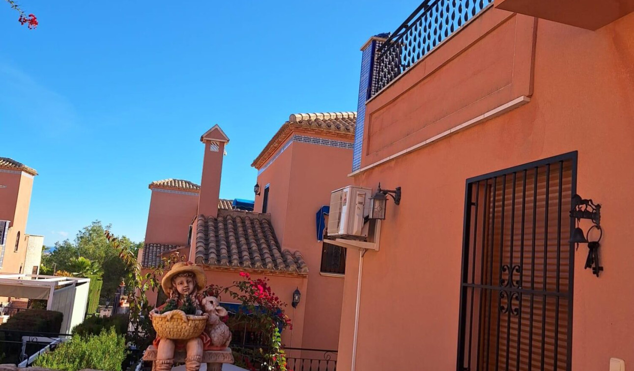 Reventa - Villa independiente - San Miguel de Salinas