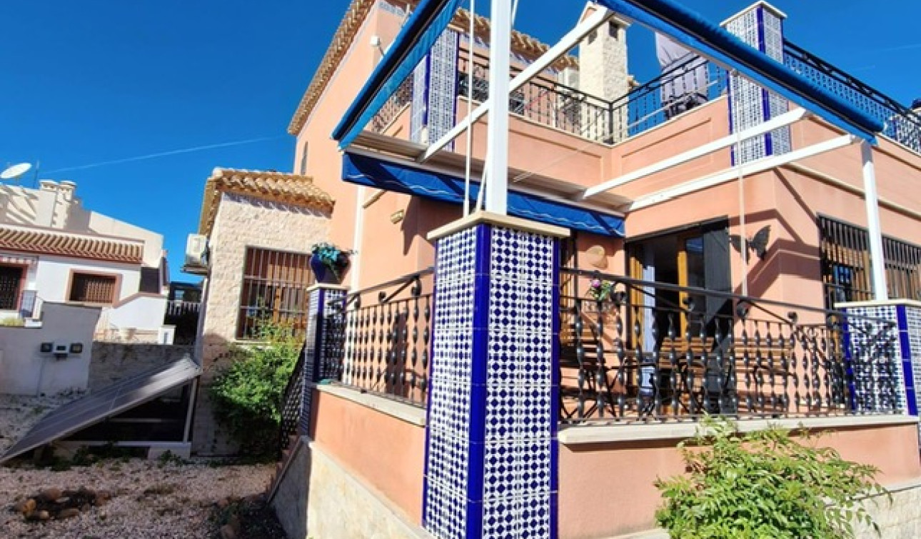 Reventa - Villa independiente - San Miguel de Salinas