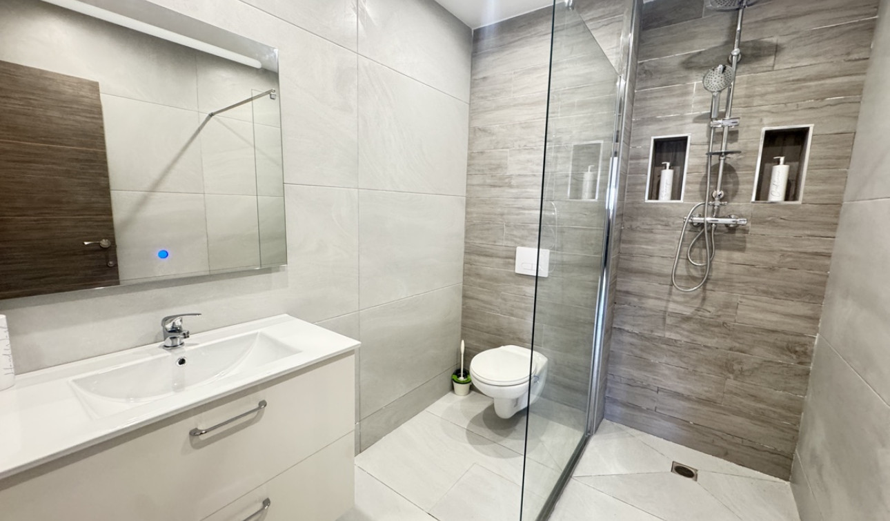 Reventa - Villa independiente - San Miguel de Salinas