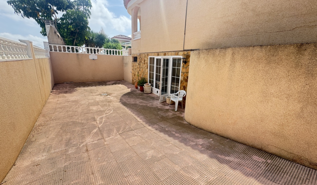 Reventa - Villa independiente - San Miguel de Salinas