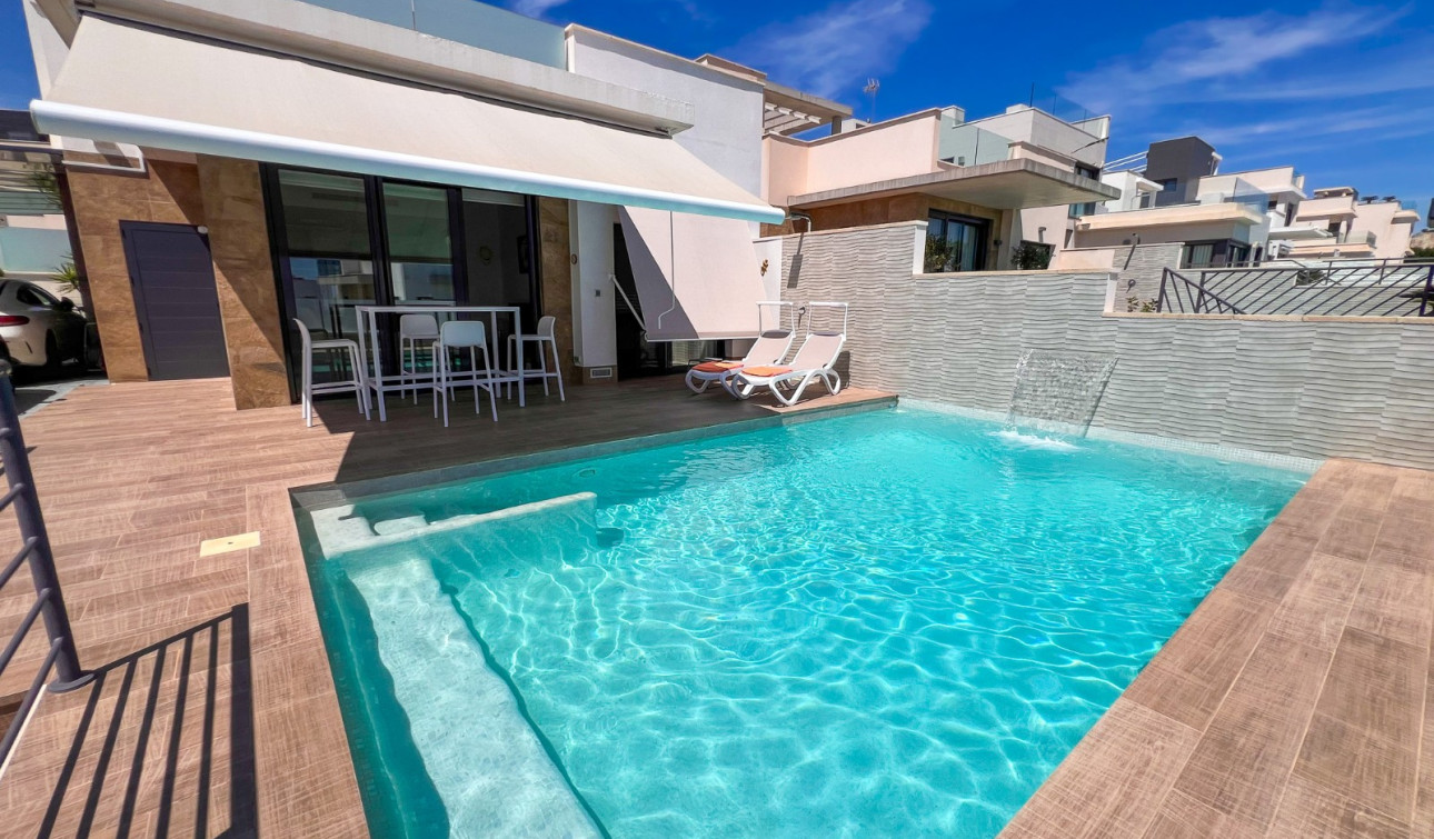 Reventa - Villa independiente - San Miguel de Salinas