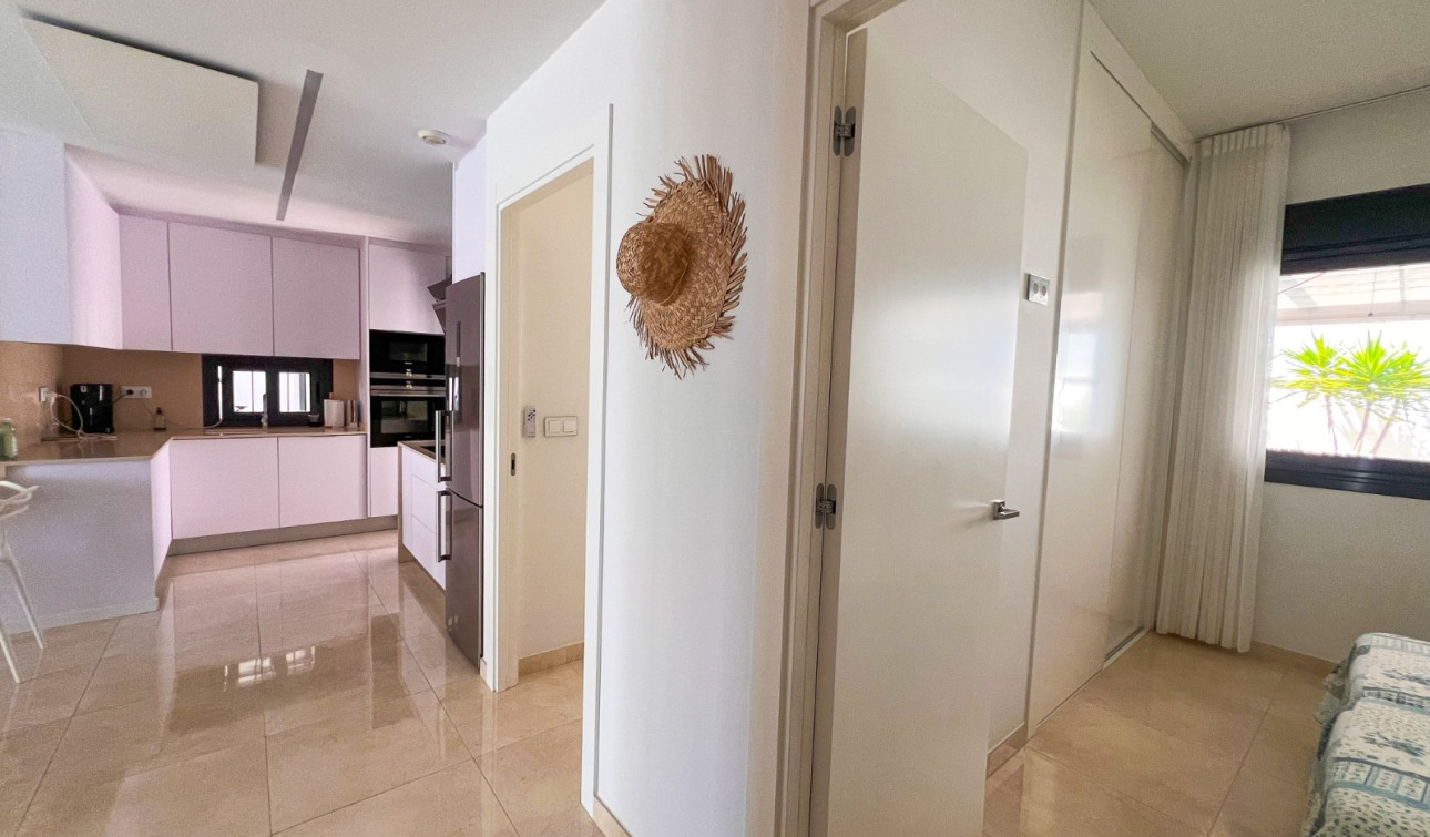 Reventa - Villa independiente - San Miguel de Salinas