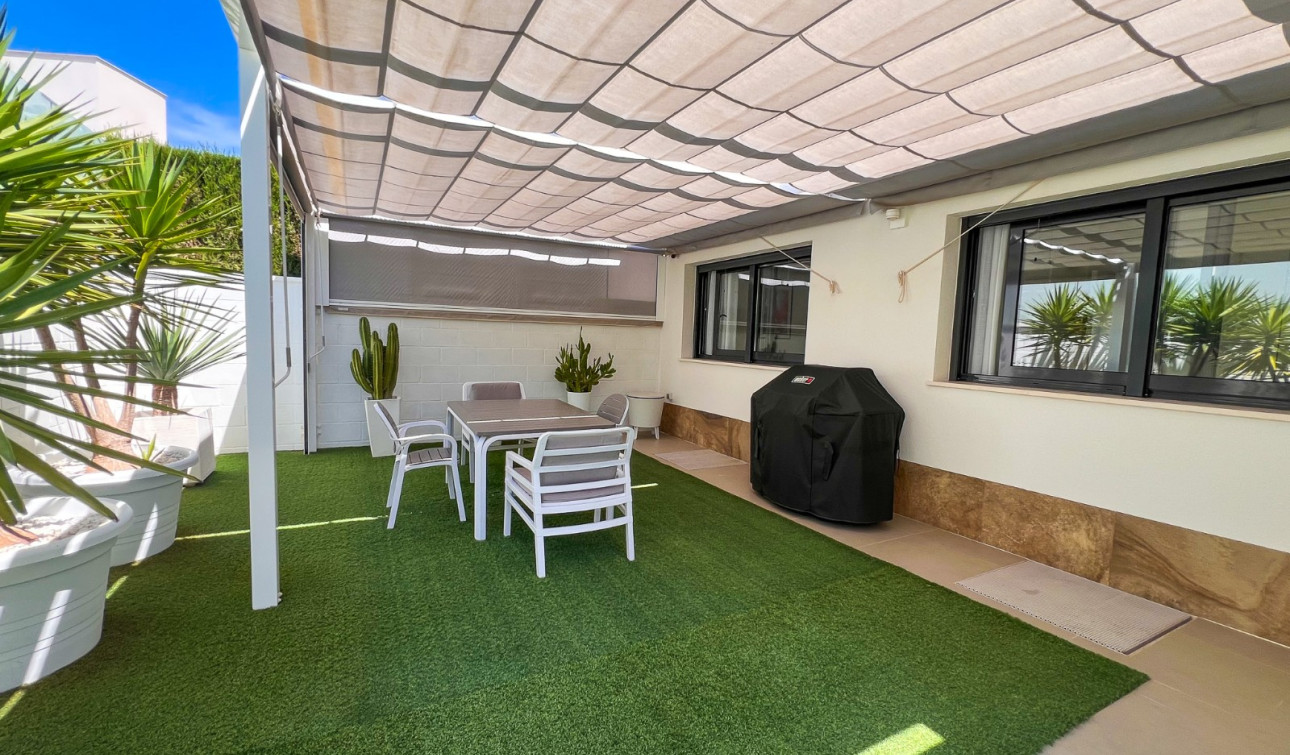 Reventa - Villa independiente - San Miguel de Salinas