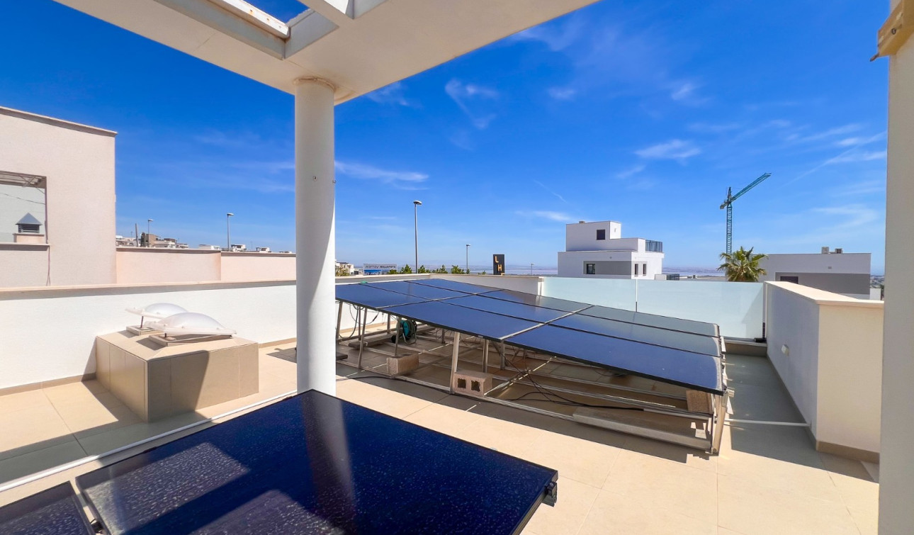 Reventa - Villa independiente - San Miguel de Salinas