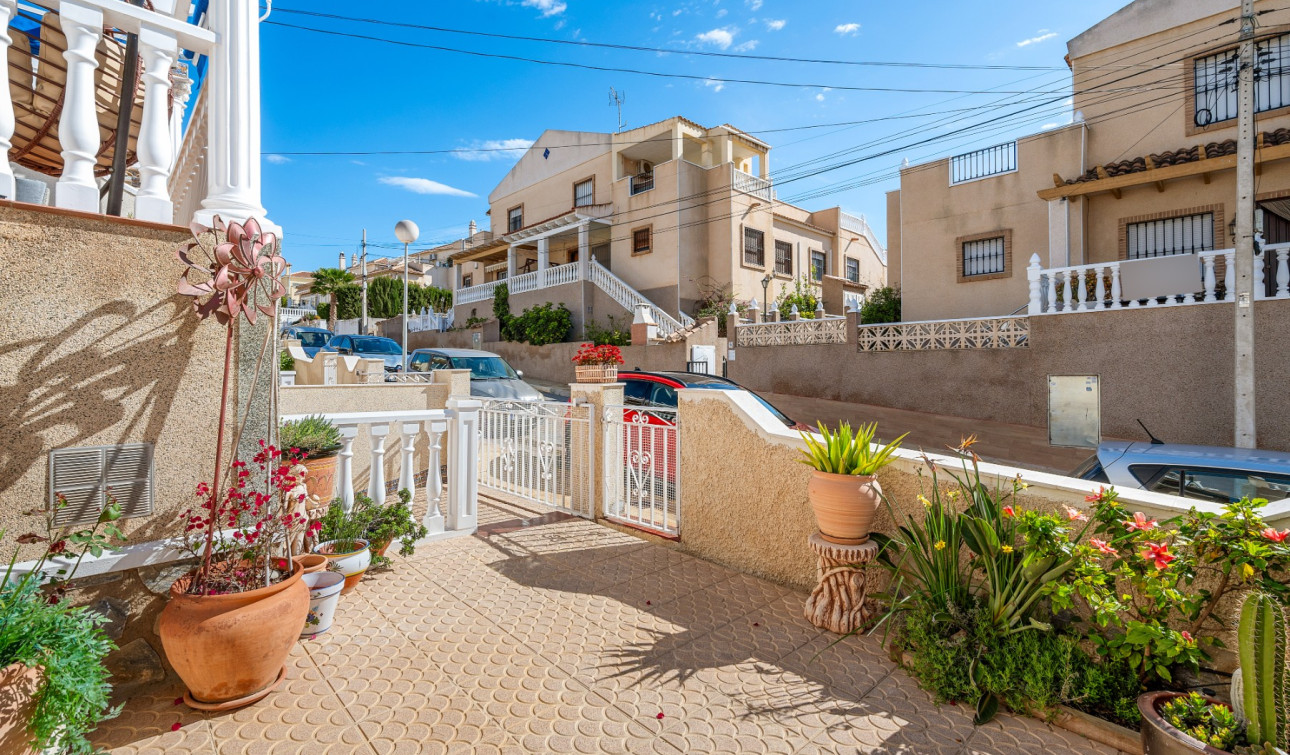 Reventa - Villa independiente - San Miguel de Salinas