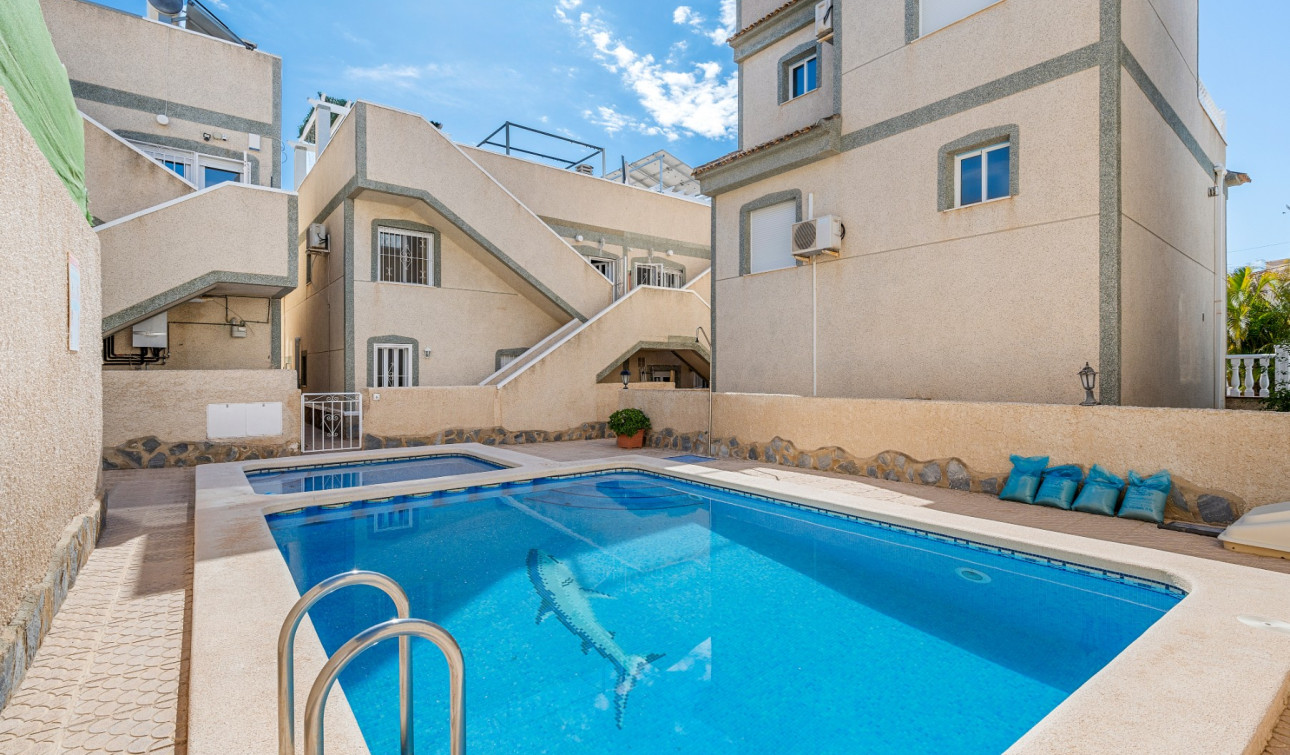 Reventa - Villa independiente - San Miguel de Salinas