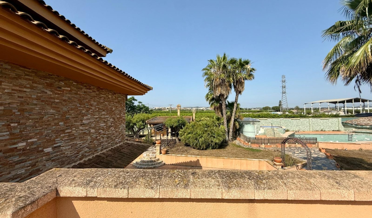 Reventa - Villa independiente - San Miguel de Salinas