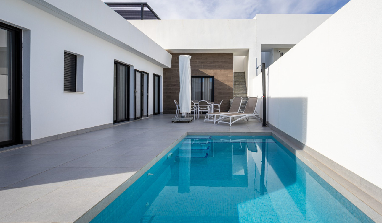 Reventa - Villa independiente - Torre Pacheco - Roldán